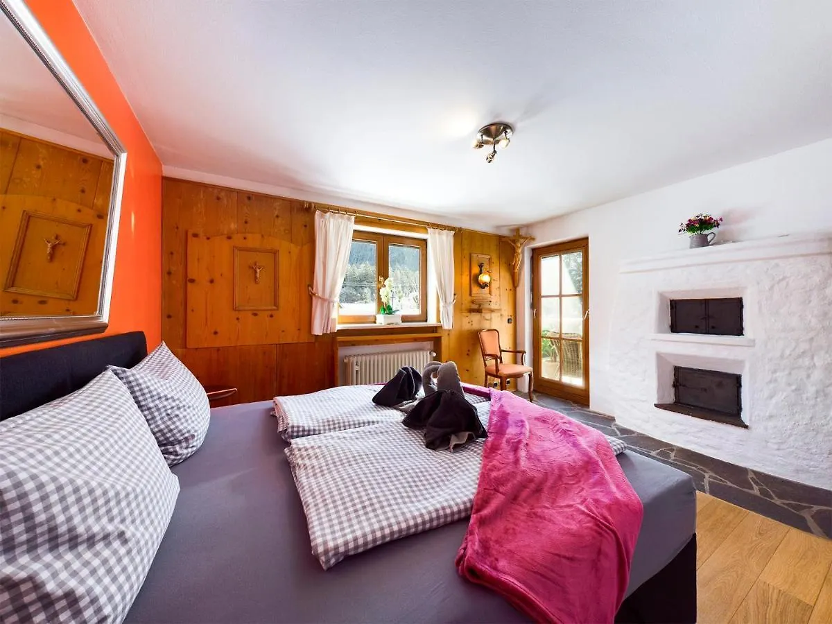 Schnitzerstube Apartment Mittenwald